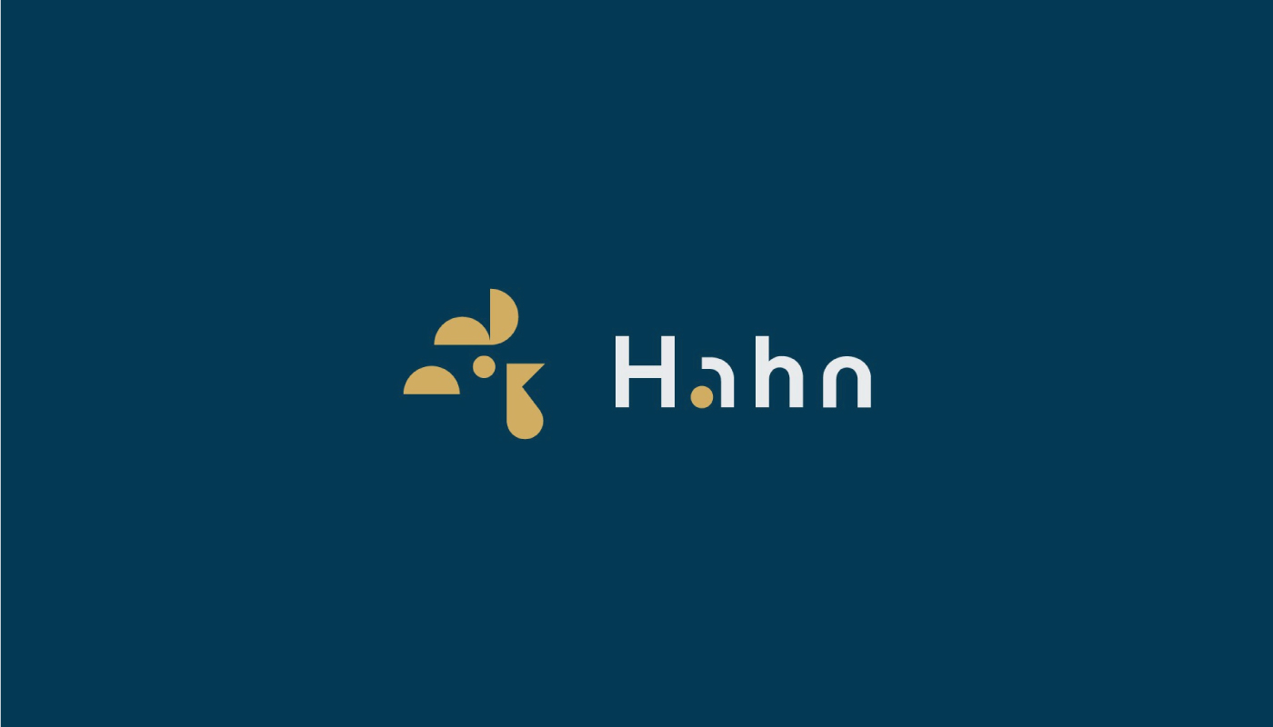 Luxurious Logo for Watch Brand